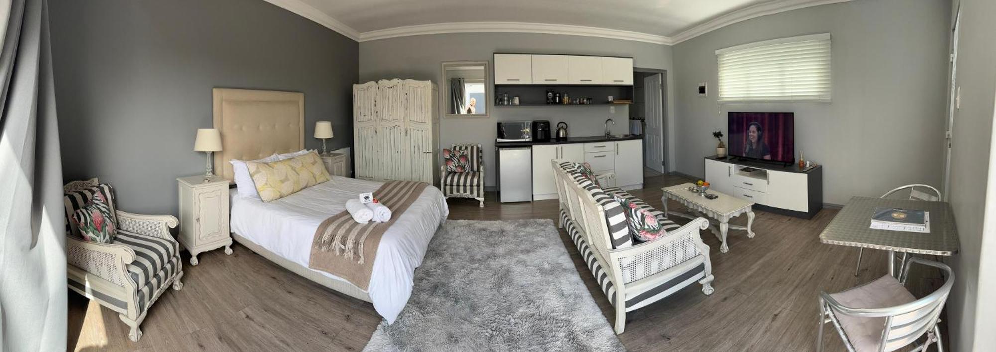 Namaste Spacious Studio Apartment ลางเงอบาน ภายนอก รูปภาพ