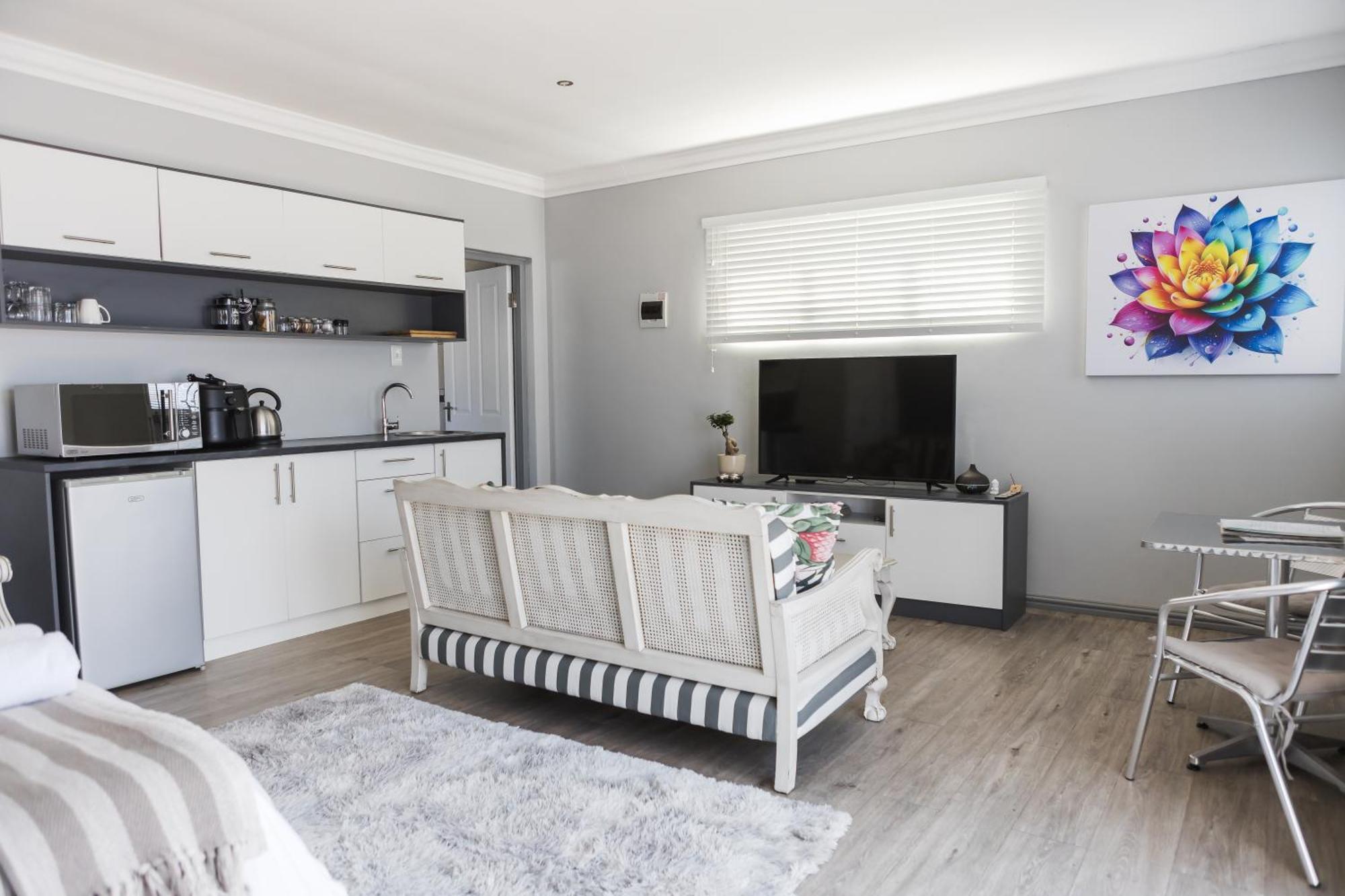 Namaste Spacious Studio Apartment ลางเงอบาน ภายนอก รูปภาพ